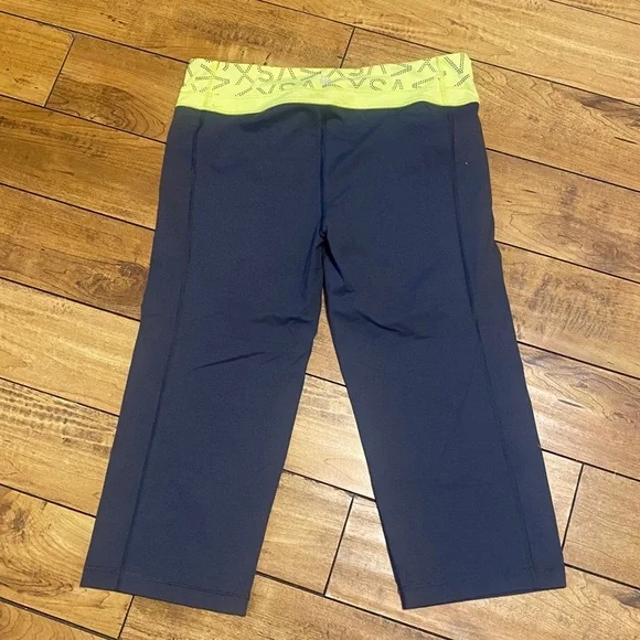 VSX Victoria’s Secret made sexy Charcoal and Neon Yellow Capri - Picture 4 of 5